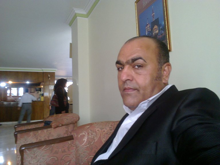 علی نژاد مدیر دبیرستان پسرانه سما کاشمر